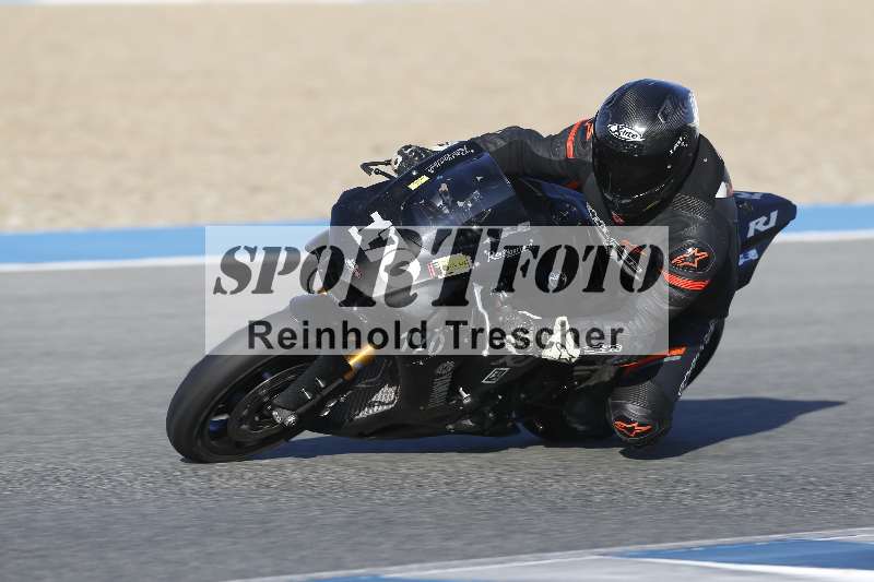 /Archiv-2024/02 29.01.-02.02.2024 Moto Center Thun Jerez/Gruppe schwarz-black/170